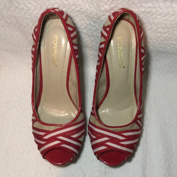 Red and white stripe platform w/ tan fabric heels - Picture 2 of 8